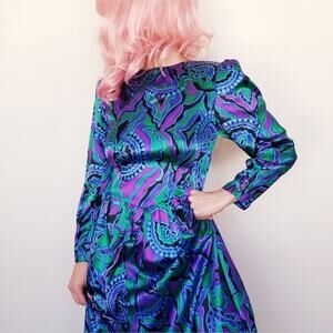 Vintage Psychedelic 70s Silky Dress Paisley Print Size Small Medium